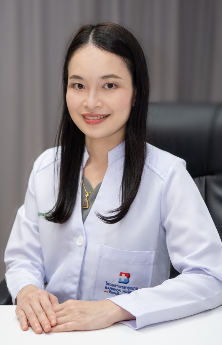 แพทย์หญิง สุภาพรรณ ฉัตรทินกร